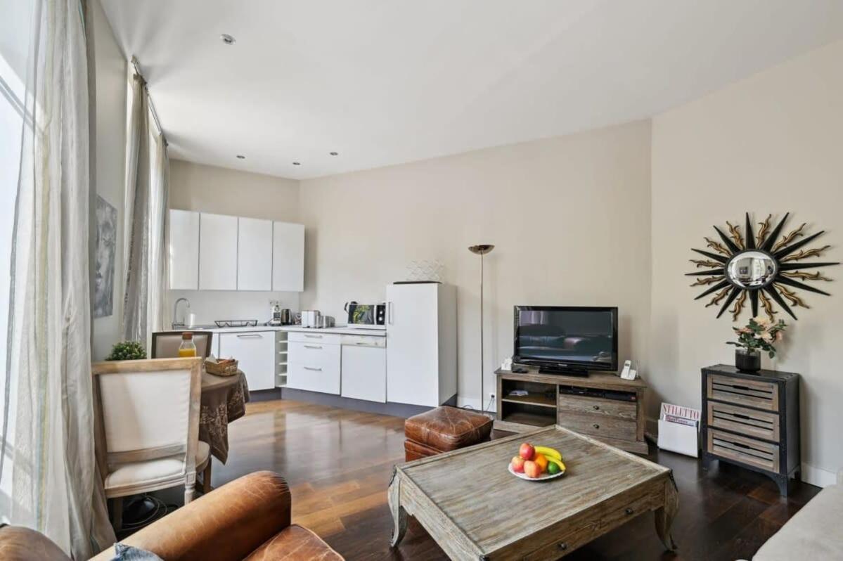 1Br Champs-Elysees - Cityapartmentstay Paris Luaran gambar