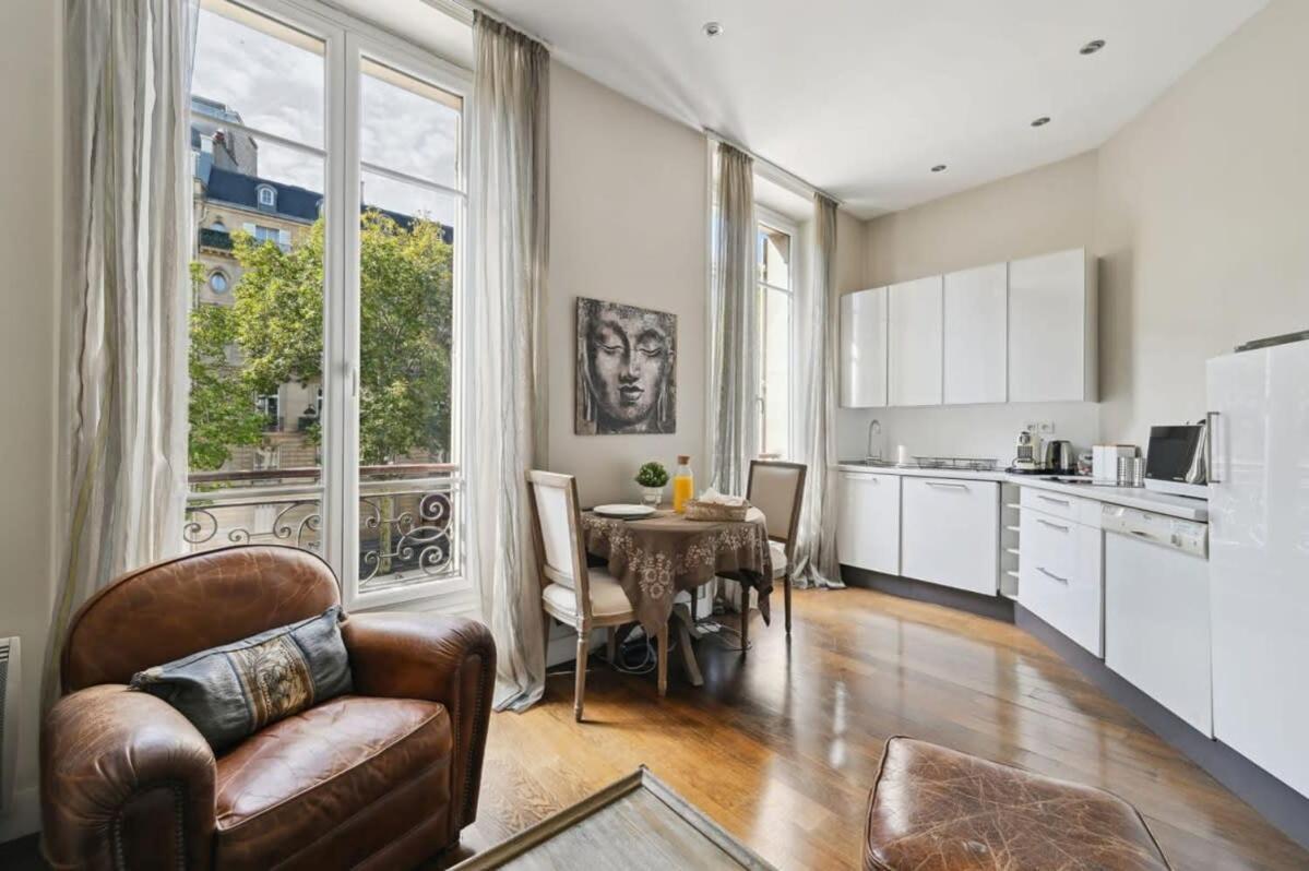 1Br Champs-Elysees - Cityapartmentstay Paris Luaran gambar